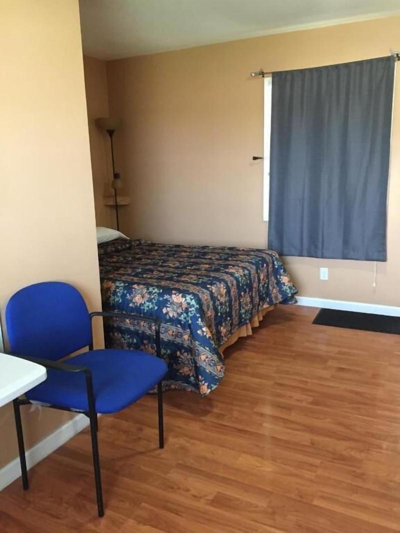 Relax Inn image