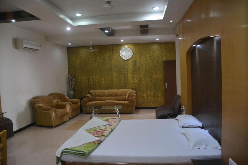 Hotel Naveen Residency image