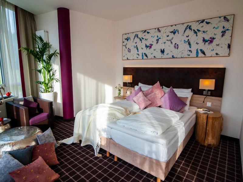Business Class Hotel Ebersberg image