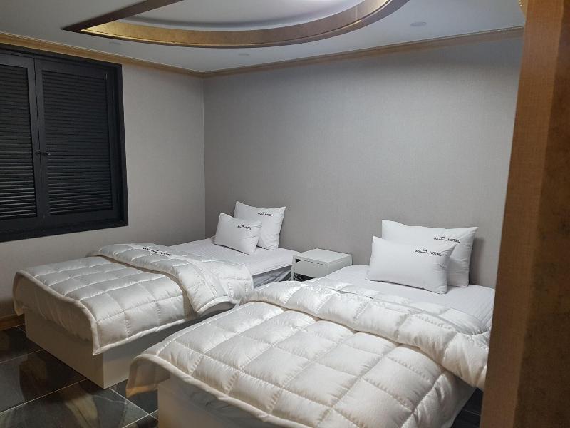 Business Hotel image
