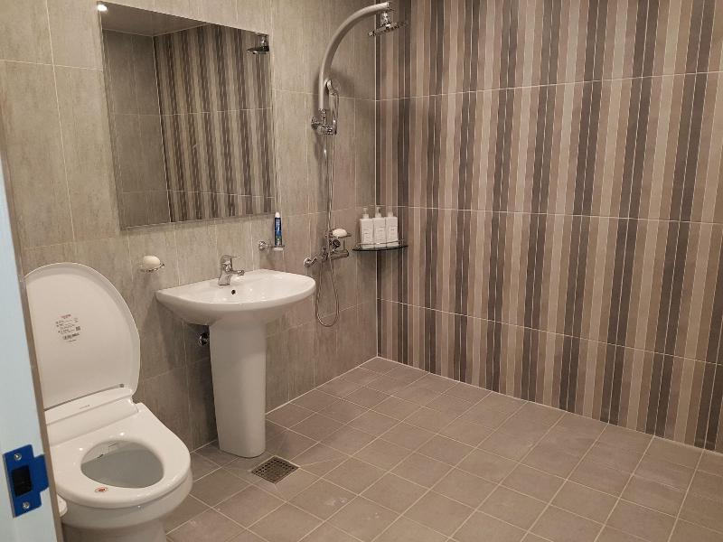 Business Hotel image