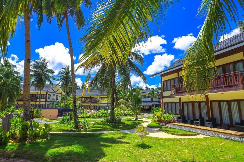 Retreat Siargao Resort image