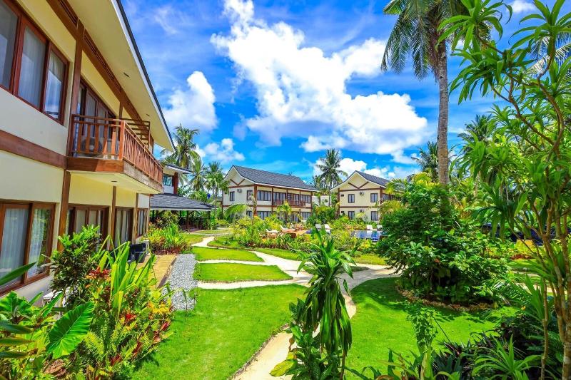 Retreat Siargao Resort image