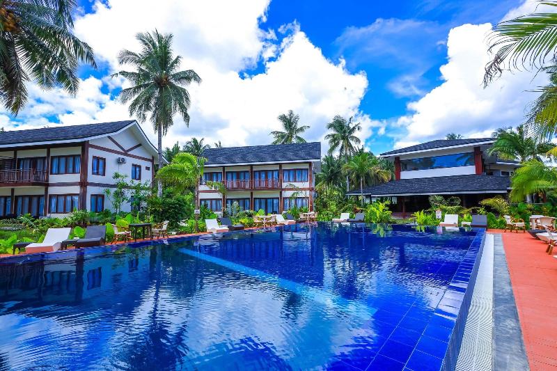 Retreat Siargao Resort image