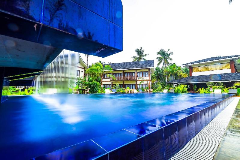 Retreat Siargao Resort image