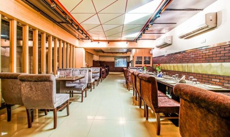 Capital O 1585 Hotel Palash Residency