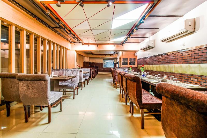 Capital O 1585 Hotel Palash Residency
