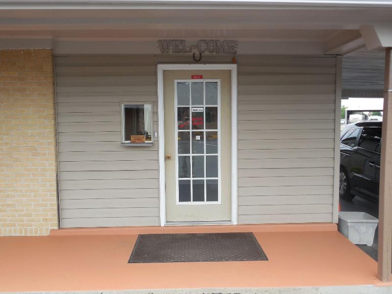 River Heights Motel image