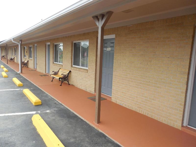River Heights Motel image