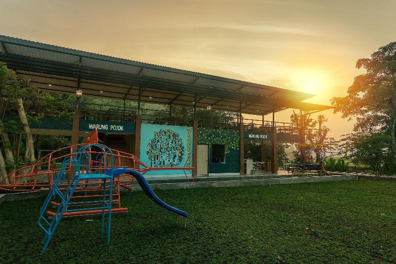 River Walk Urban Camping House image
