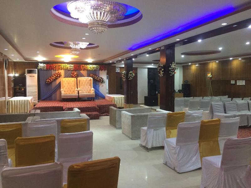 Hotel Platinum Plaza image