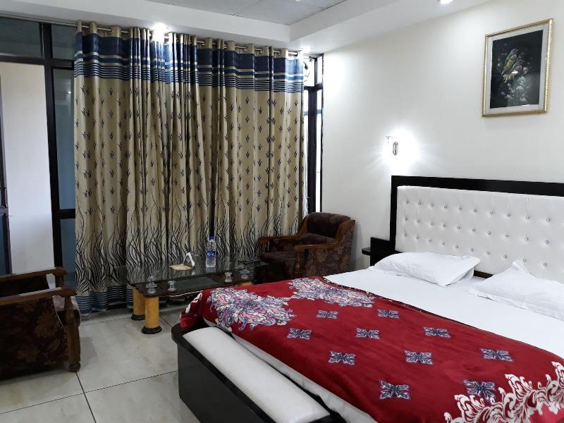 Hotel Platinum Plaza image