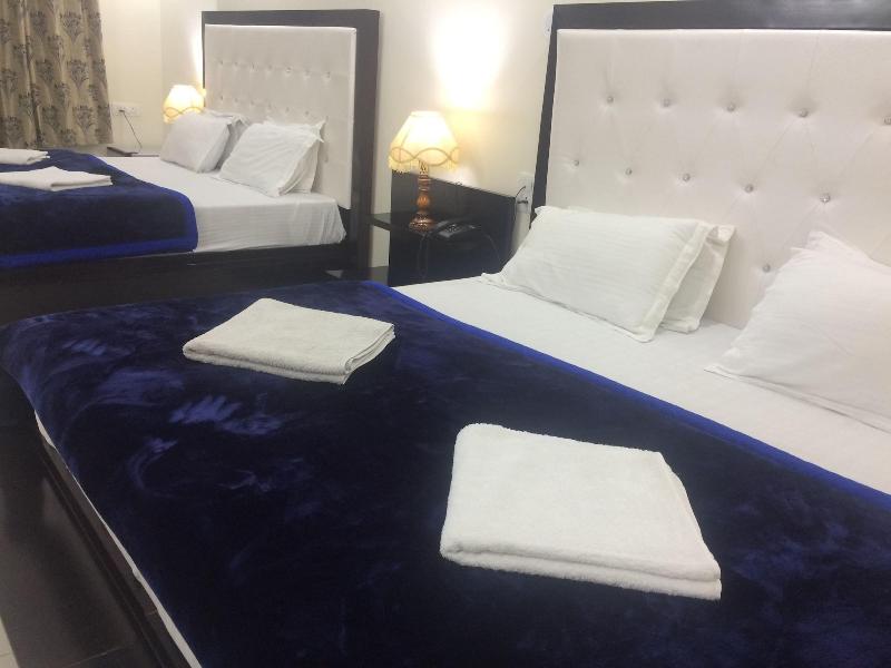 Hotel Platinum Plaza image