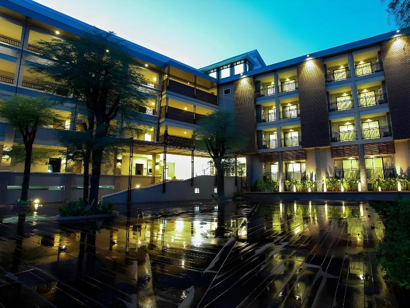 Romyen Garden Place image