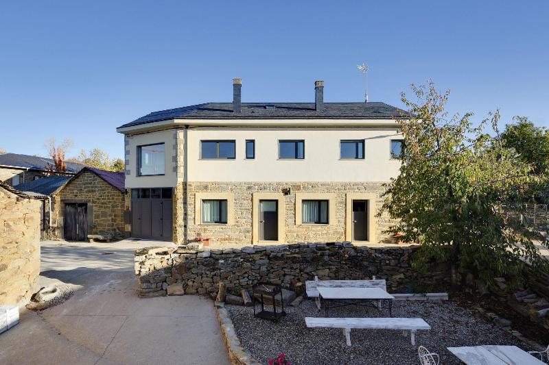 Casa De La Devesa De Sanabria image