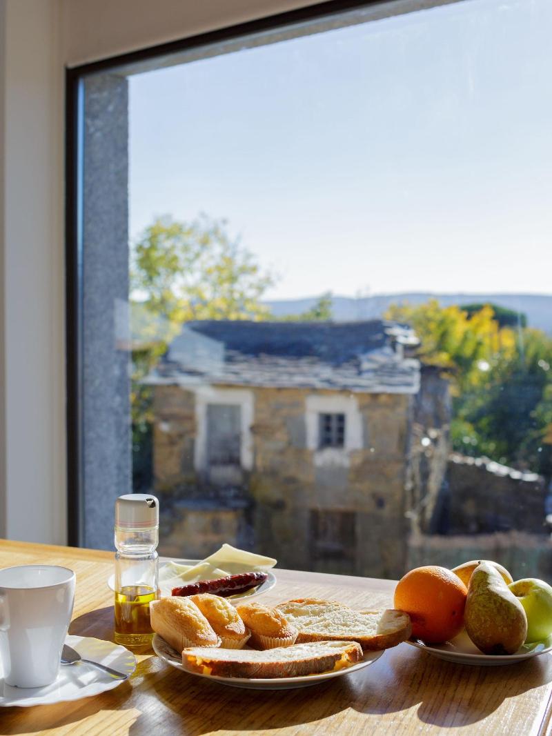 Casa De La Devesa De Sanabria image