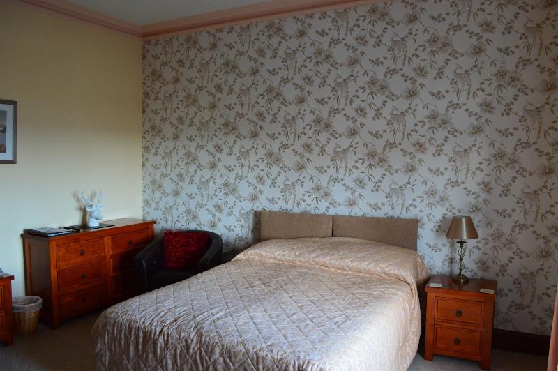 Rosemount Hotel image
