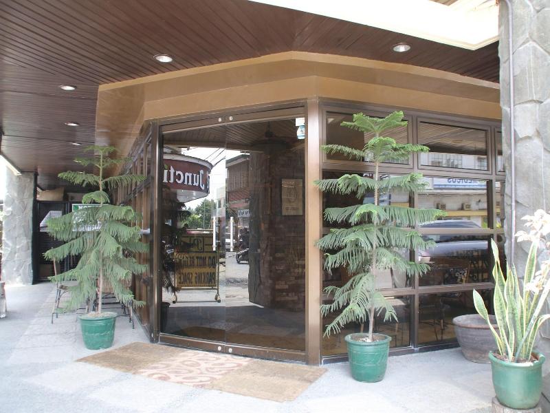 Roxas President's Inn image