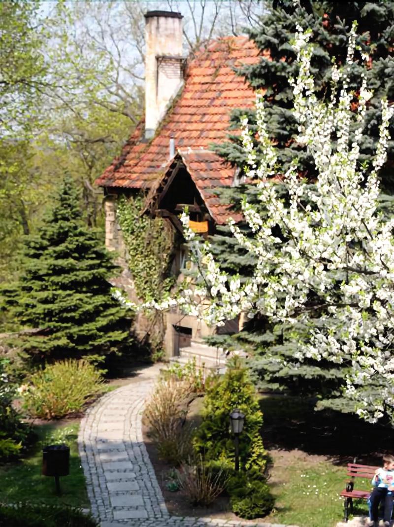 Hotel Przy Oślej Bramie - Zamek Książ image