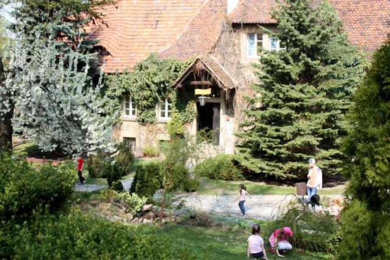 Hotel Przy Oślej Bramie - Zamek Książ image