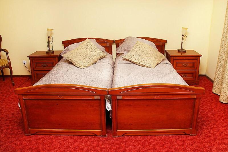 Hotel Przy Oślej Bramie - Zamek Książ image