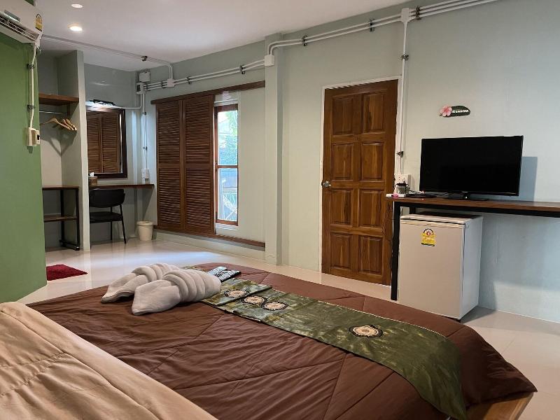 Ruen Kaew Boutique Resort image