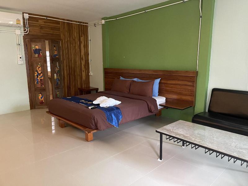 Ruen Kaew Boutique Resort image