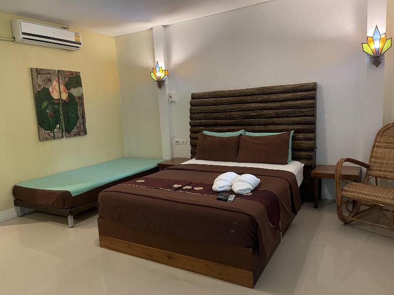 Ruen Kaew Boutique Resort image