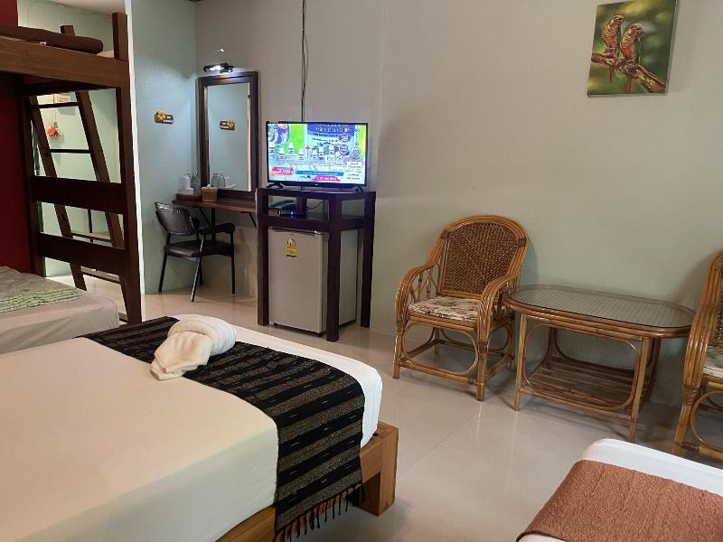 Ruen Kaew Boutique Resort image
