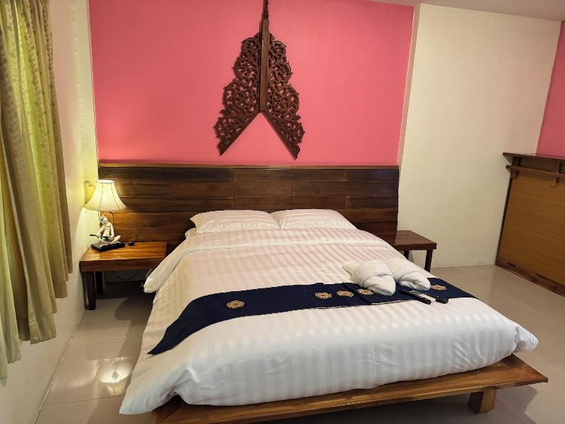 Ruen Kaew Boutique Resort image