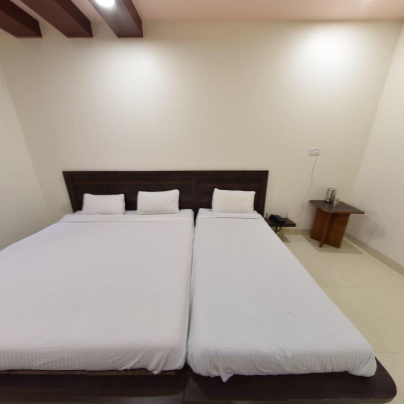 Hotel Radhika Inn — photo 2