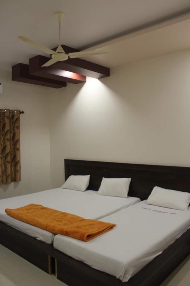 Hotel Radhika Inn — photo 34