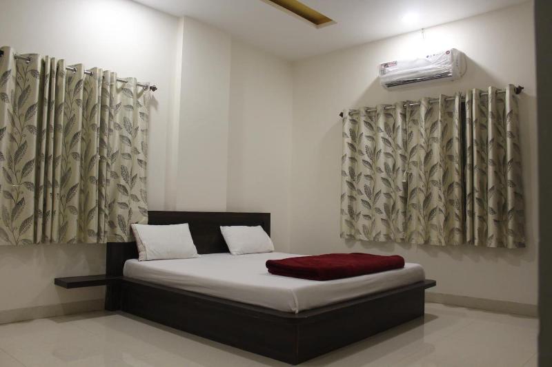 Hotel Radhika Inn — photo 9