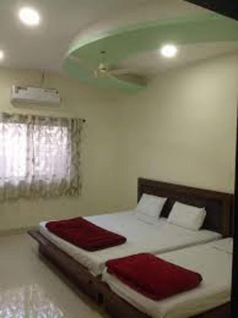 Hotel Radhika Inn — photo 37