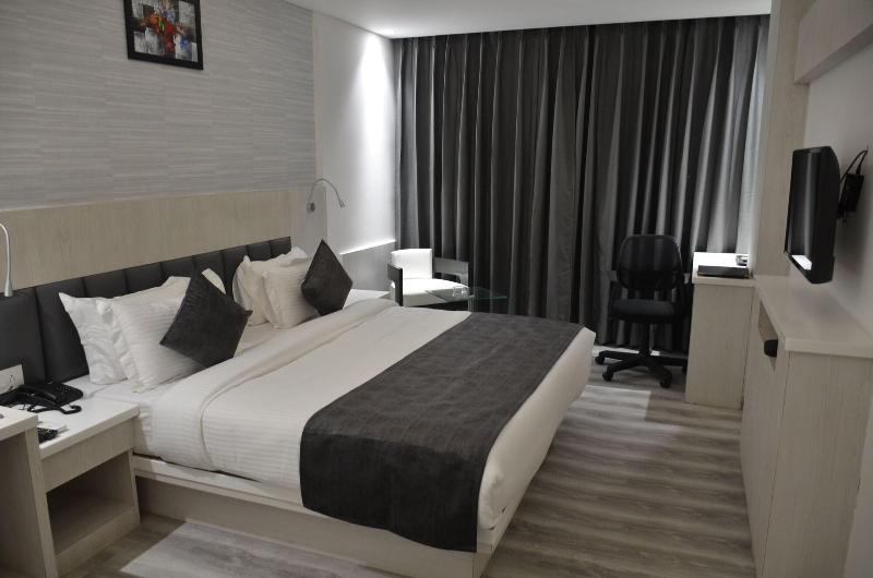Hotel Radiance image