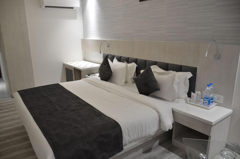Hotel Radiance image