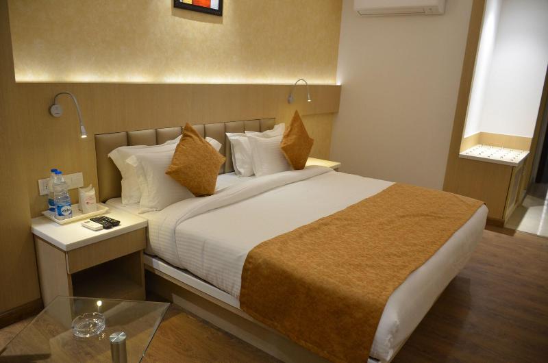 Hotel Radiance image