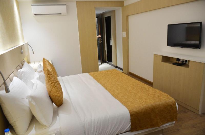 Hotel Radiance image