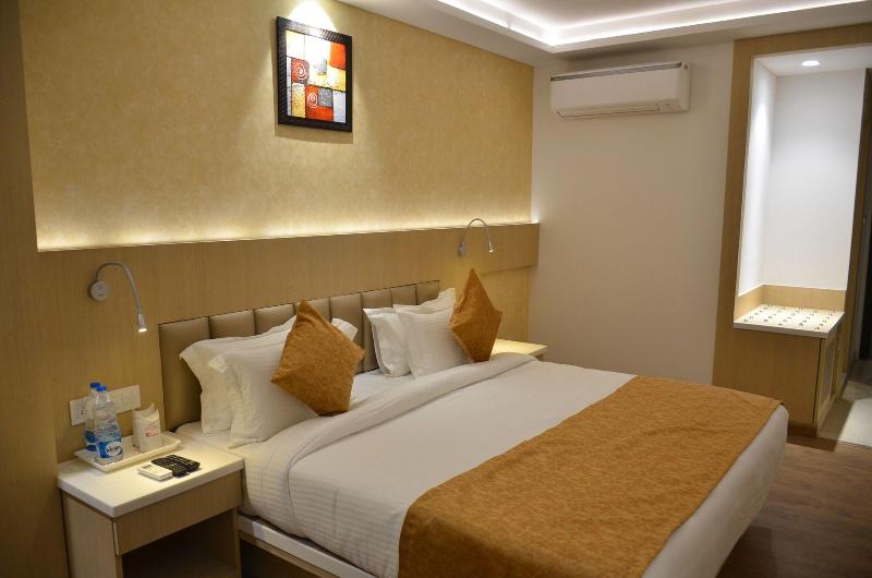 Hotel Radiance image