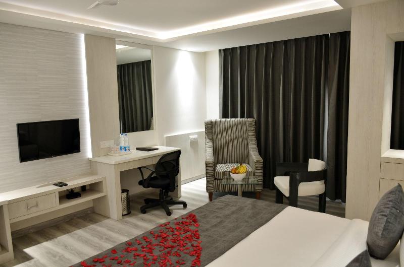 Hotel Radiance image 7
