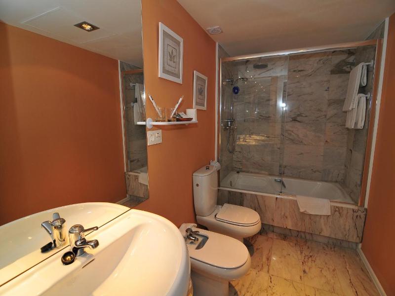 Casona Del Boticario image