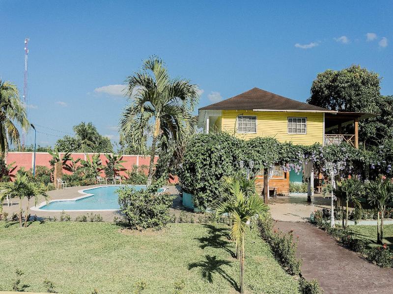 Hotel Rancho Guacamayos image