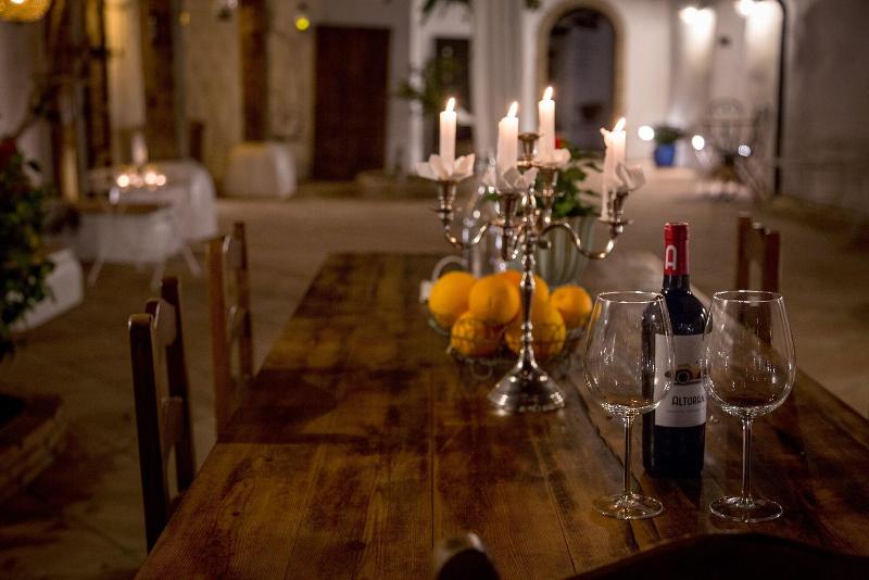 Hotel Rancho Los Lobos image