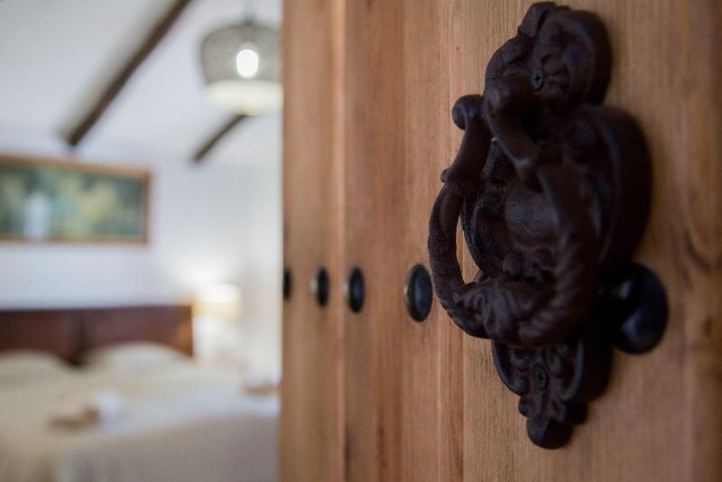 Hotel Rancho Los Lobos image