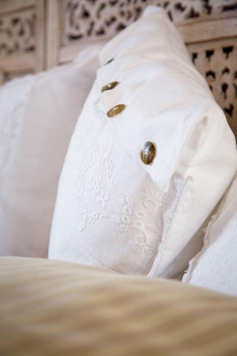 Hotel Rancho Los Lobos image