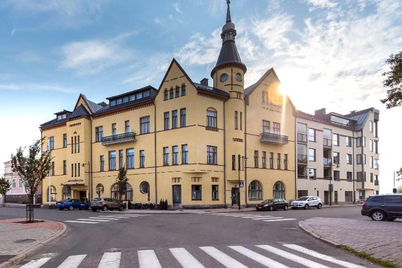 Hotel Regatta — exterior view
