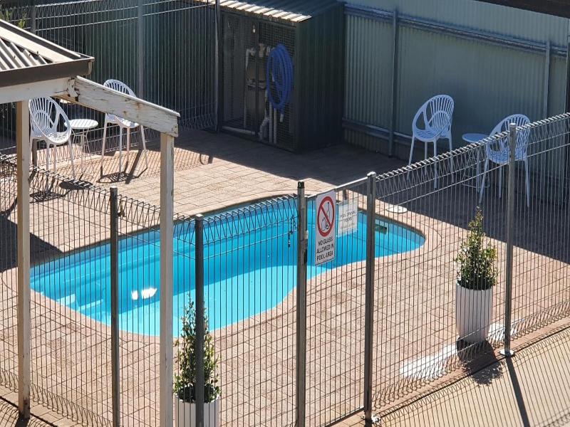 Centrepoint Motel image