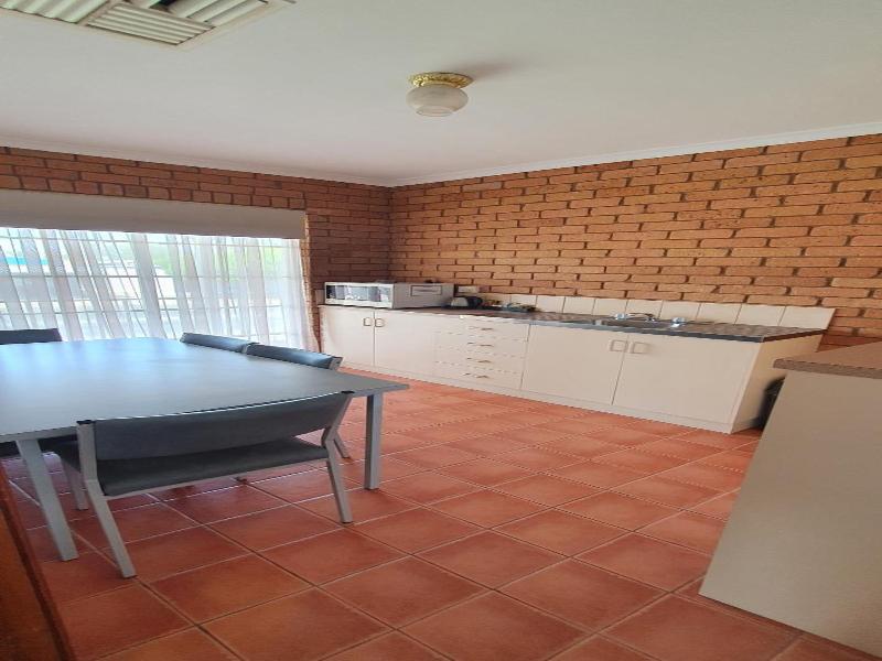 Centrepoint Motel image 6