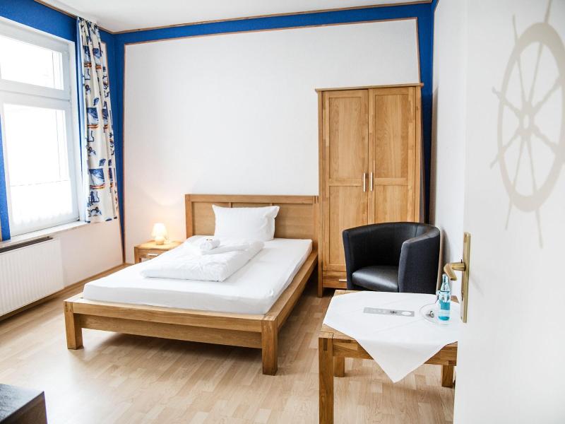 Hotel Restaurant Tum Stüürmann image