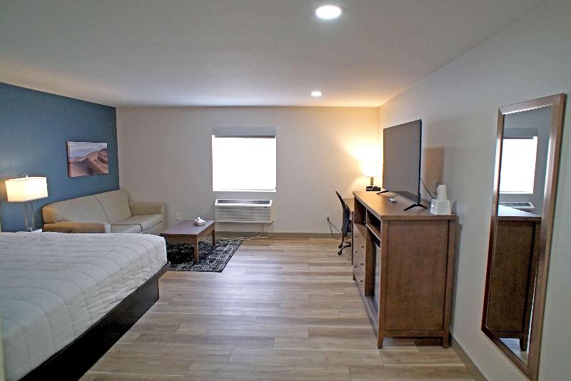 Baymont by Wyndham Monte Vista image